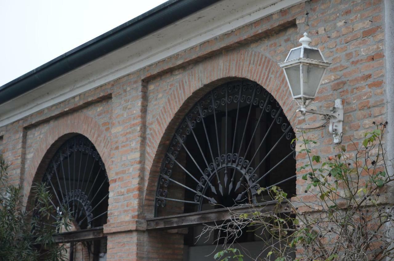 Agriturismo Cipolli E Podo Corte Carlini Mantua Buitenkant foto